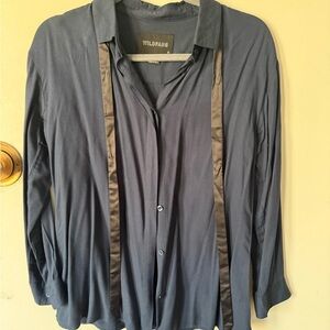 Wild fang shirt XS with a neat little tie.